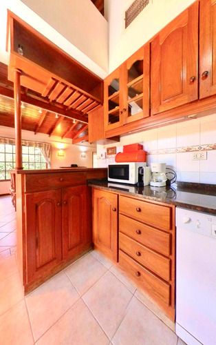 Venta- Casa En Una Planta En El Sosiego, Canning