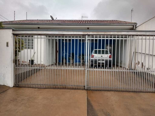 Imagem 1 de 6 de Venda De Casas / Padrão Na Cidade De Araraquara 9560