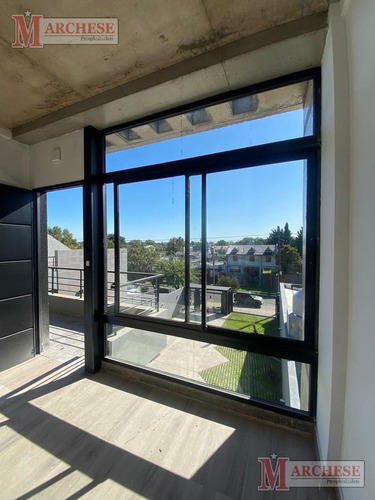 Imagen 3 de 30 de Departamento 2 Ambientes En Venta En Castelar Norte