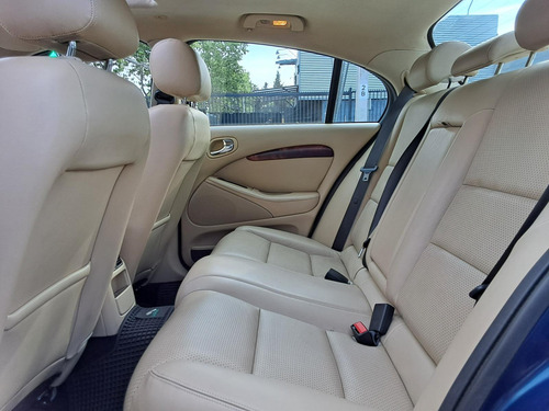Jaguar S-Type V8 4.2