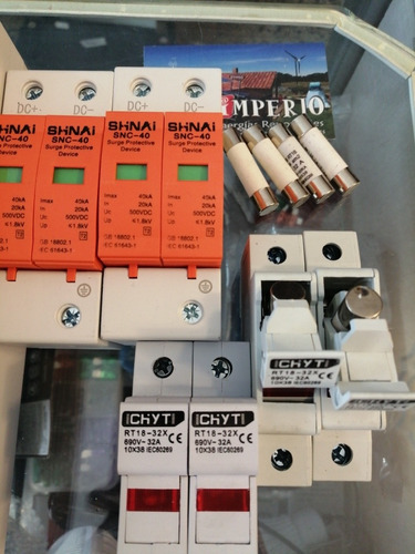 Imagen 1 de 3 de Juego Protecciones Breaker Dc Interruptor Automático Solar
