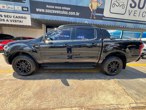 Ford Ranger 2.2 Black Cab. Dupla 4x2 Aut. 4p Automática sequencial