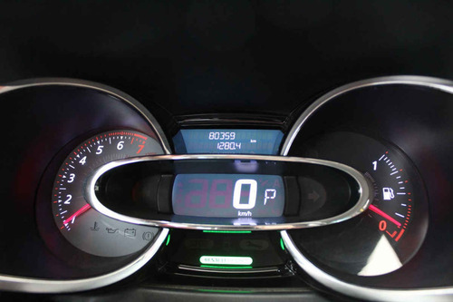 Imagen 15 de 15 de Renault Clio 2015 4 Cilindros