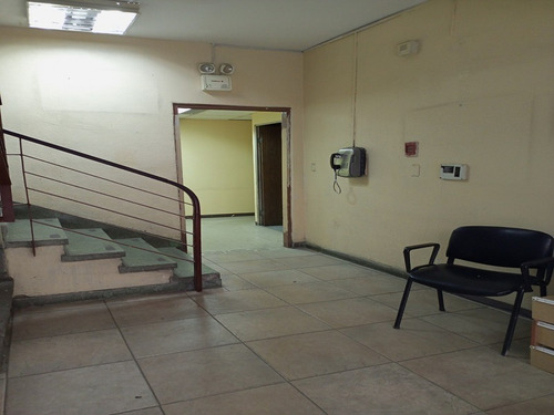 Imagen 17 de 20 de Edificio Comercial En Venta En Las Mercedes