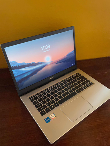 Acer Aspire 5 Core I5 11th 8gb Ram 256gb Ssd, 1 Año De Uso.