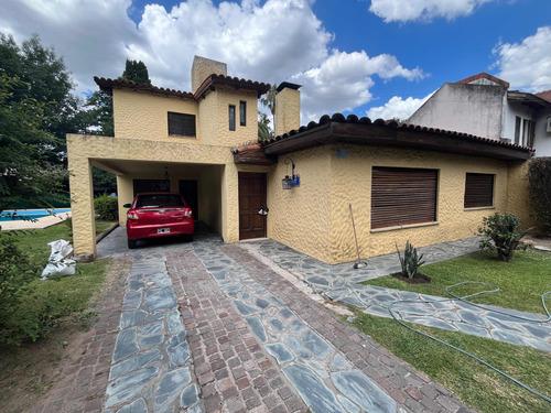 Excelente Casa Quinta En 2 Lotes En Moreno Centro