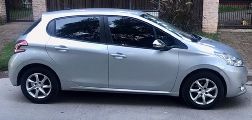 Peugeot 208 1.5 Allure Touchscreen