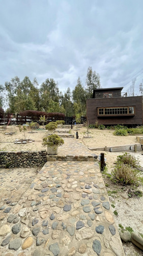 Preciosa Casa Rústica En Condominio, Maitencillo Sur.