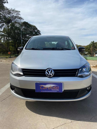 Imagem 2 de 7 de Volkswagen Fox 2012 1.0 Vht Silver Total Flex 5p