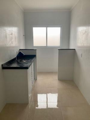 Imagem 9 de 14 de Casa Na Litoral Com 2 Quartos, Lado Praia. Praia Grande/sp