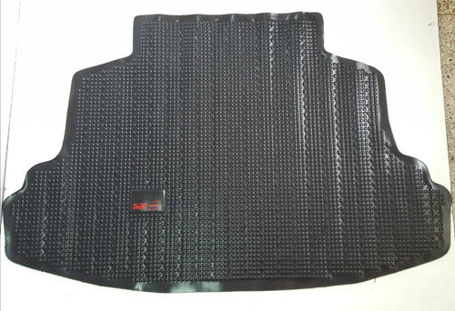 Cubre Alfombra Vapren Toyota Corolla Años 2003 - 2007 Baul