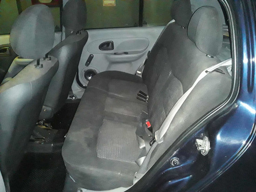 Renault Clio2 F2 1.2 Authentique Pk Il 5 Ptas 2011 (kle040)