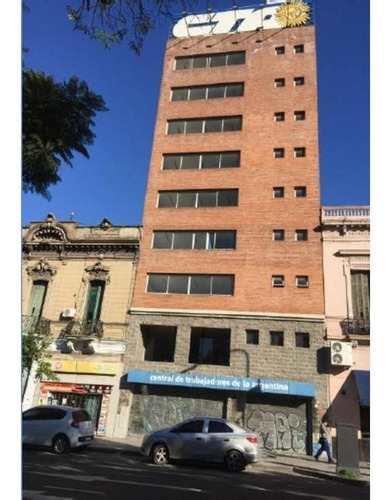 Edificio De Oficinas Con Planta Libre En Excelente Ubicación