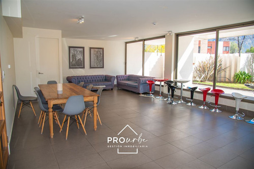 Departamento En Venta De 2 Dorm. En Vitacura