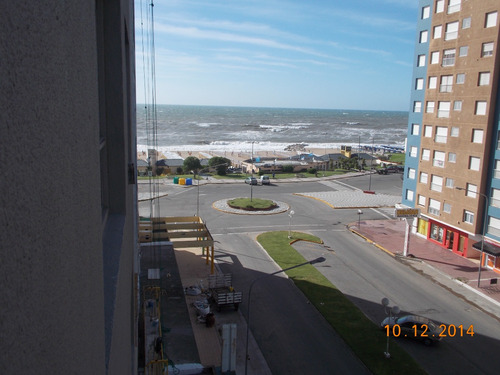 Monoambiente En Miramar En Av. 23 (mitre) En Un 3° Piso A Media Cuadra Del Mar