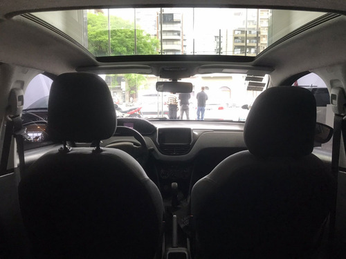 Peugeot 208 1.6 Allure Touchscreen