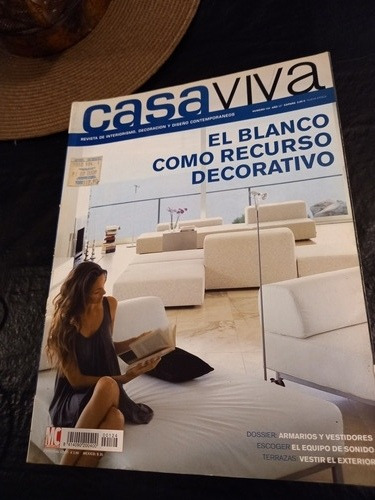 Revista Casa Viva - El Blanco Como Recurso Decorativo - 124