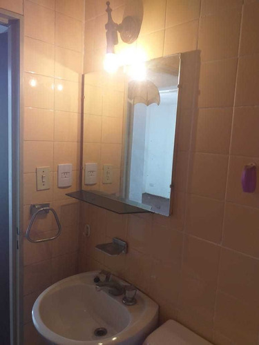 Departamento En Alquiler De 1 Dormitorio S/ Av. Olmos 20