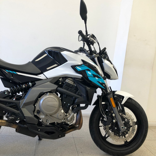 Imagen 2 de 19 de Cf Motos Rz 650 Usada