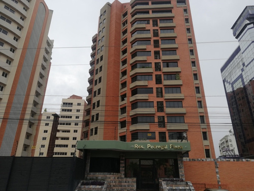 Apartamento En Venta. En Pedregal Plaza. Barquisimeto. Nv