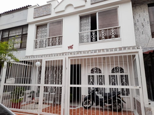 Barrio Las Américas - Casa En Venta