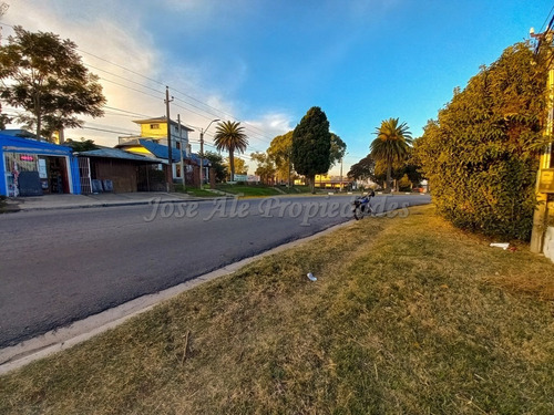 Imagen 26 de 27 de En Venta Casa De Tres Dormitorios En Colonia Del Sacramento
