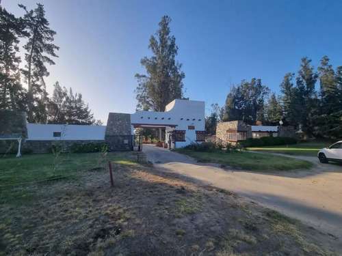 Casa En Venta De 2 Dorm. En Las Cabras