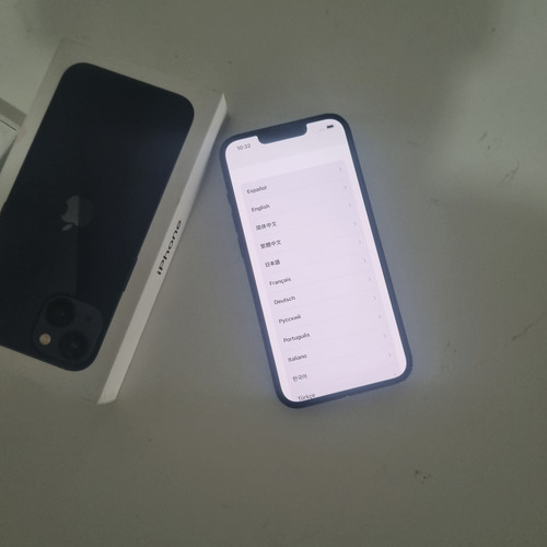 Apple Iphone 13 (128 Gb) - Negro Para Refacciones Negro