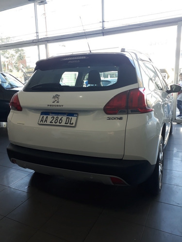 Imagen 3 de 5 de Peugeot 2008 2016 1.6 Allure Tip