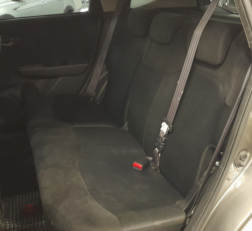 Imagen 10 de 13 de Honda Fit Ex 1.5l 2011