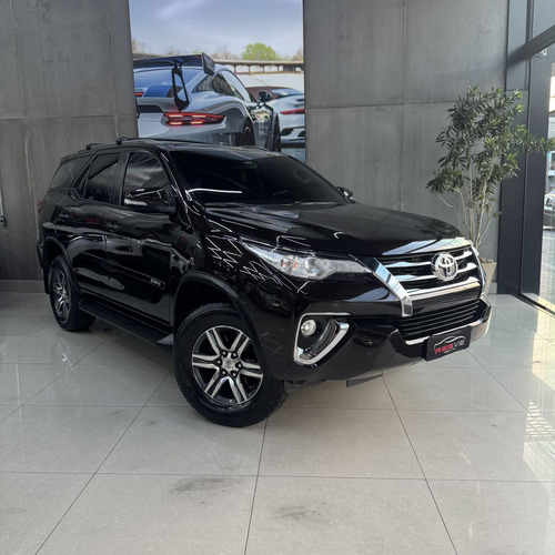 Toyota Hilux SW4 Hilux SW4 SR 4x2 2.7/ 2.7 Flex 16V Aut.