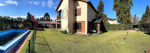 Quinta Con Dos Casas Pileta Y Quincho En El Mismo Terreno.