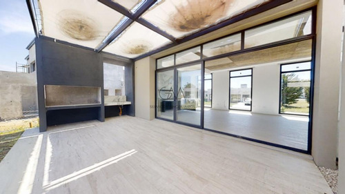 Casa En Alquiler Rumenco Joven