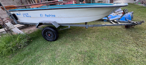 Sin Motor. Matriculado: 5 Personas. Bote Pescador