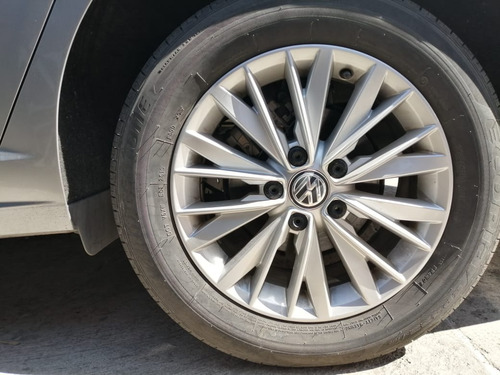 Vw Jetta Comfortline 2019 Plata Pirita 2 Años De Garantia