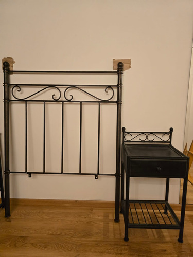 Set Respaldo Forjado Bronce Osc Para Cama 1 Pl + Mesita Luz Negro (Usado)
