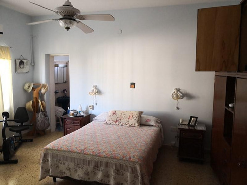 Imagen 9 de 24 de Casa Quinta En El Corazón De Barrio Abadia