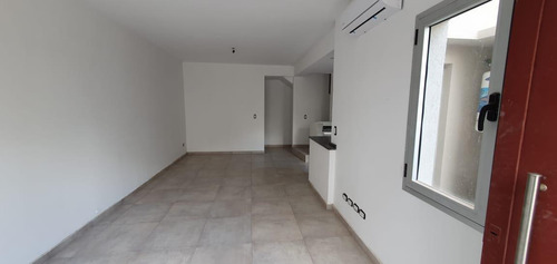 Imagen 10 de 17 de Venta - Departamento Tipo Duplex - Bella Vista