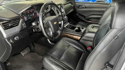 Chevrolet Suburban 5.3 V8 LT Piel 2 Fila Asientos At (B)