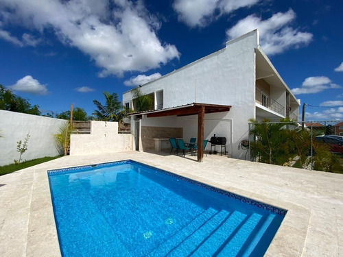 Proyecto De Hermosa Y Modernas Villas Bávaro Punta Cana