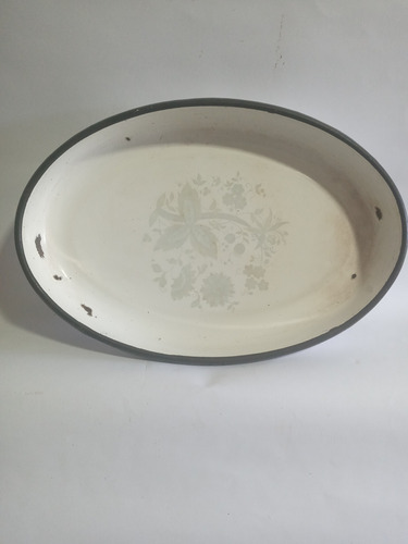 Fuente Enlozada Ovalada Capea Blanco (Usado)