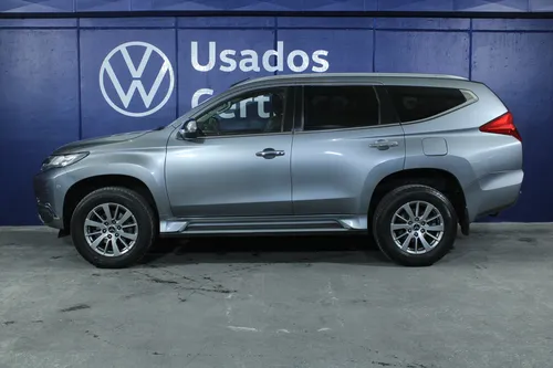 Mitsubishi montero sport 3.0 Advance 4x2
