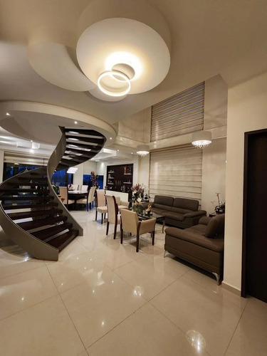 Exclusiva Casa En Venta - Residencial Hacienda San Antonio, Metepec