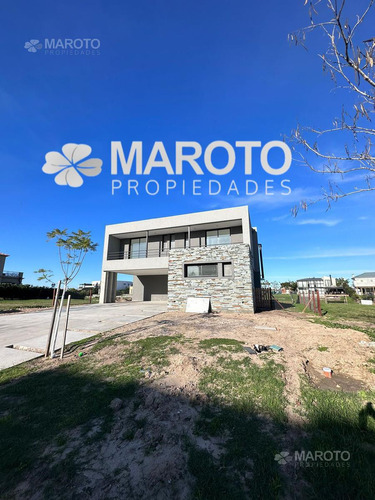 Casa En Venta En Puertos De Escobar Barrio Ceibos - Maroto Propiedades-