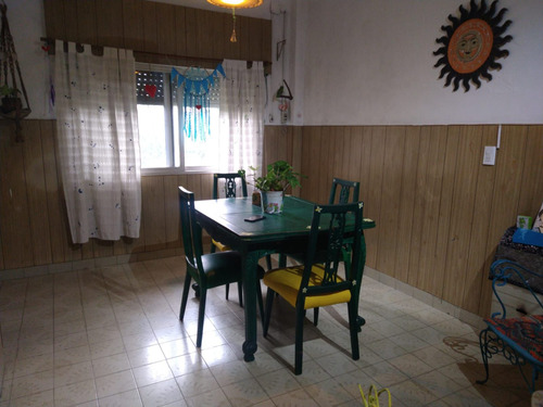 Departamento Tipo Casa Al Frente De 3 Ambientes Con Cochera Y Terraza - Montiel 5700 - Capital Federal,