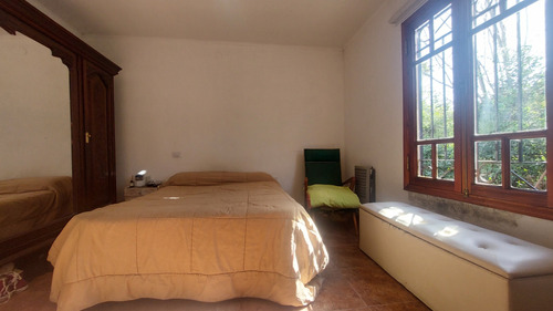 Casa 2 Dormitorios Con Parque Y Cochera