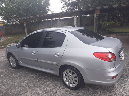 Peugeot 207 Sedan