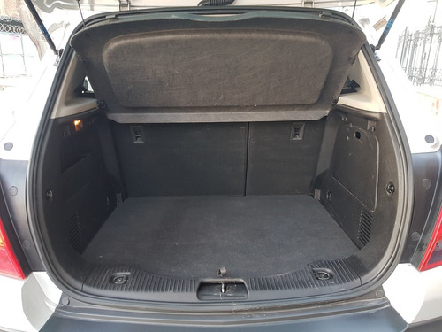 Imagen 9 de 10 de Chevrolet Tracker Ltz+ 1.8 At 4x4 2016 / Nafta / Mendoza