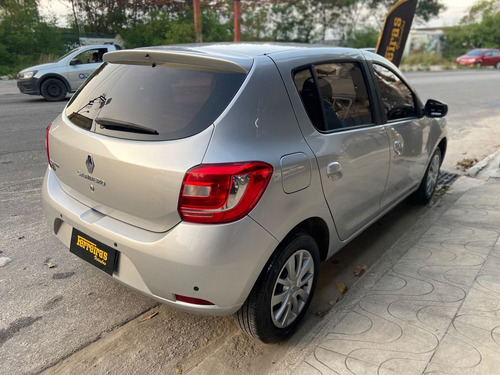 Imagem 4 de 10 de Renault Sandero Expression Hi-power 1.0 16v 5p 2016/2017
