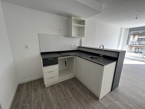 Imagen 1 de 12 de Venta De Monoambiente En Level 2, Cordón